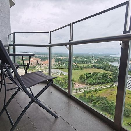 Apartamento Almas Puteri Harbour Nusajaya  Exterior foto