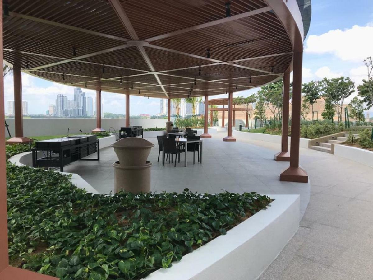 Apartamento Almas Puteri Harbour Nusajaya  Exterior foto